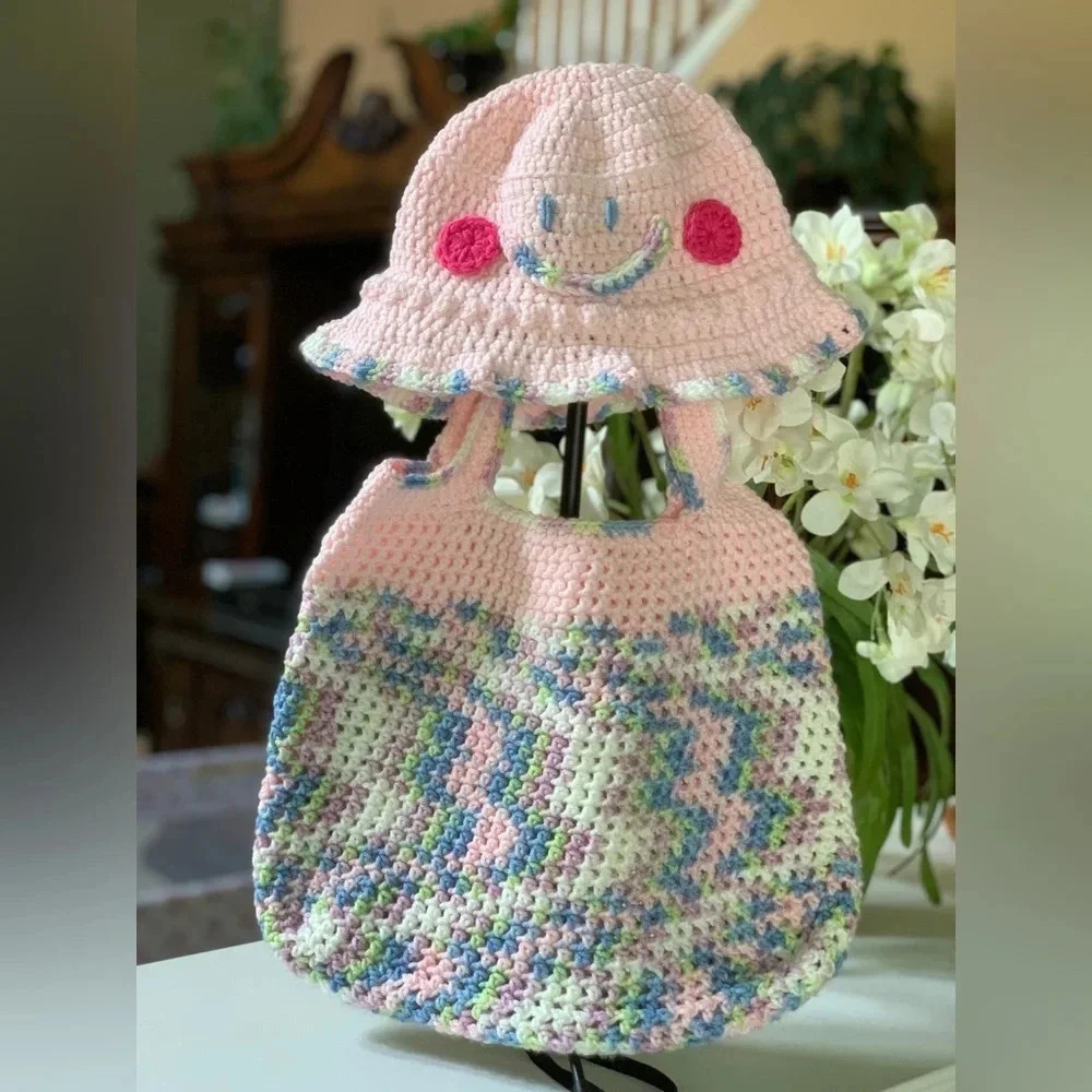 NEW Handmade Ombre Pink Crochet Tote Bag & Smiley Pink‎ Bucket Hat - Adult Size